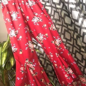 Adorable high waisted flare floral pants